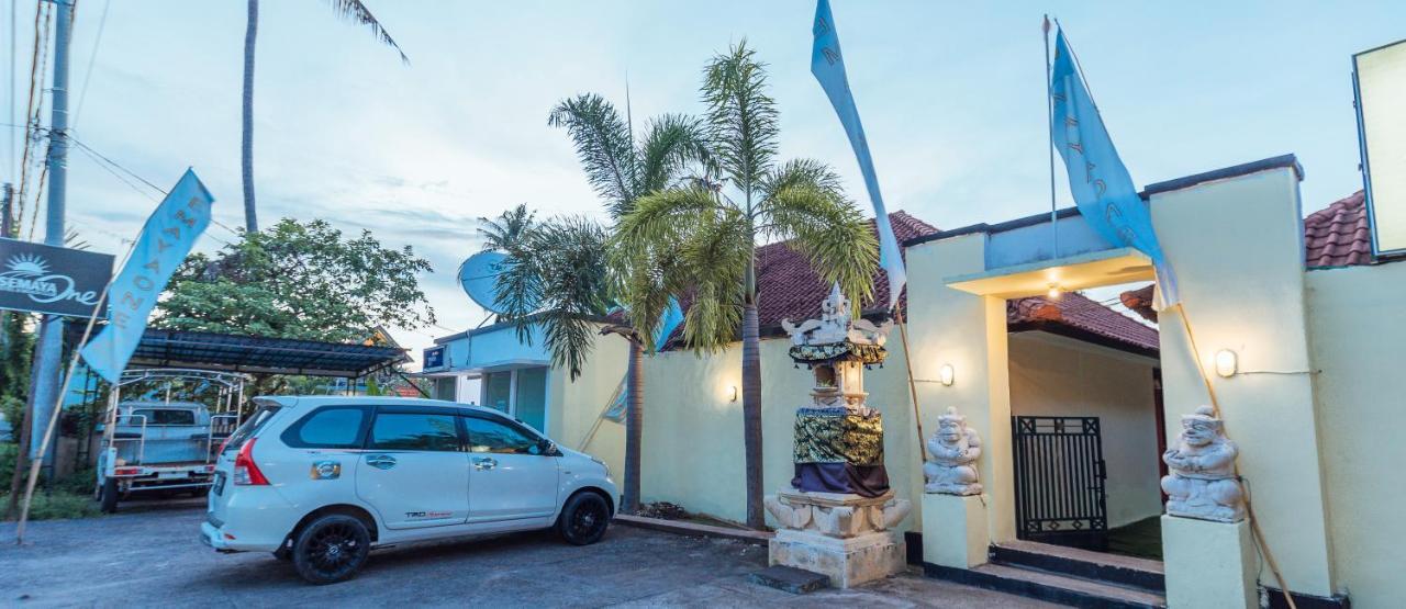 Beachfront Guesthouse Batununggul Esterno foto