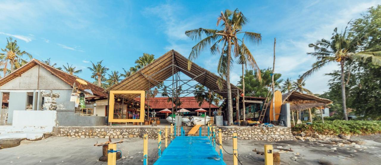 Beachfront Guesthouse Batununggul Esterno foto