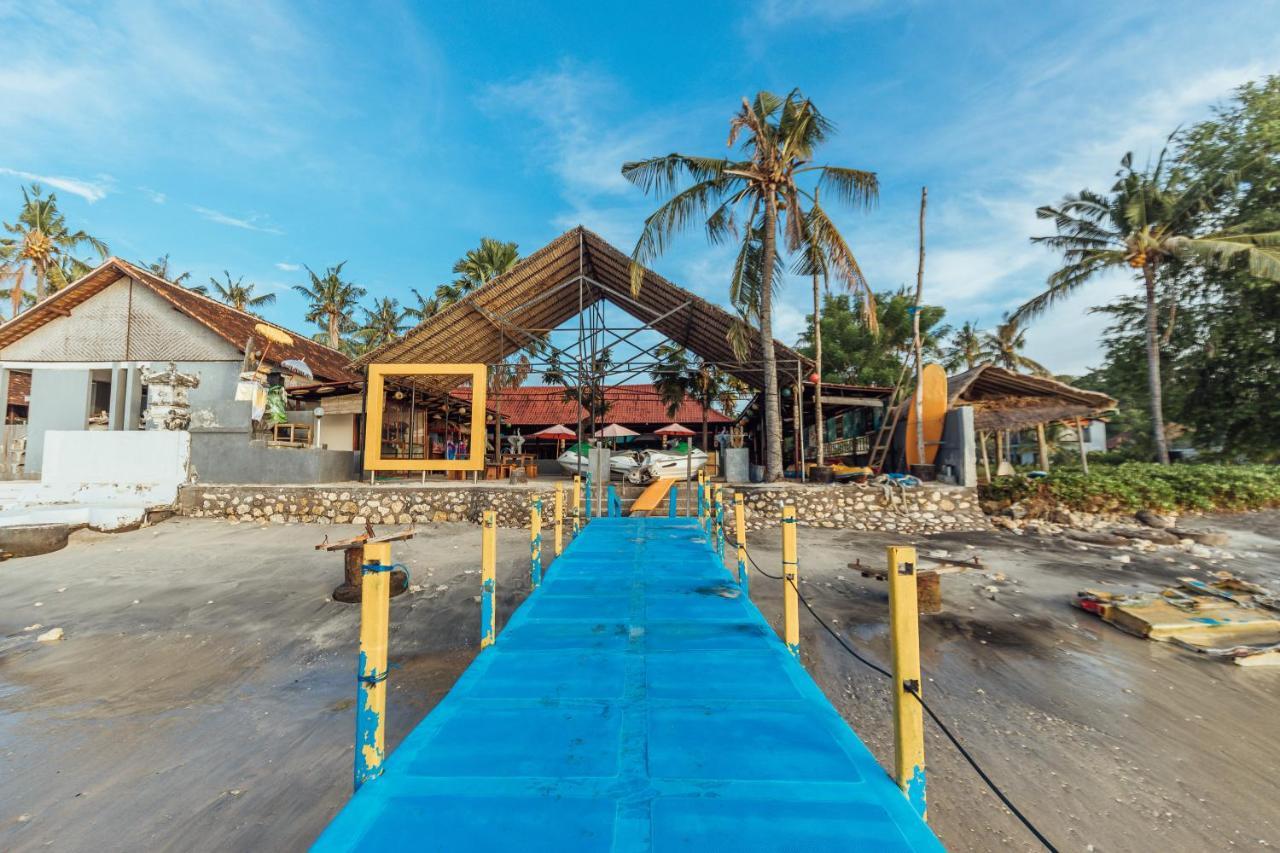 Beachfront Guesthouse Batununggul Esterno foto