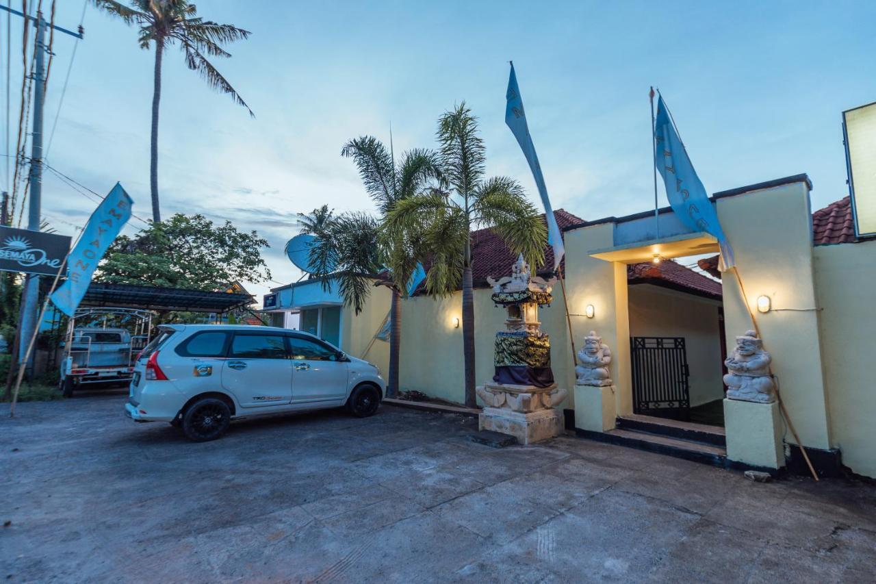 Beachfront Guesthouse Batununggul Esterno foto